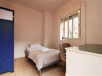 Budget Rooms With Sunny Terrace - Hostel 巴塞罗那 外观 照片